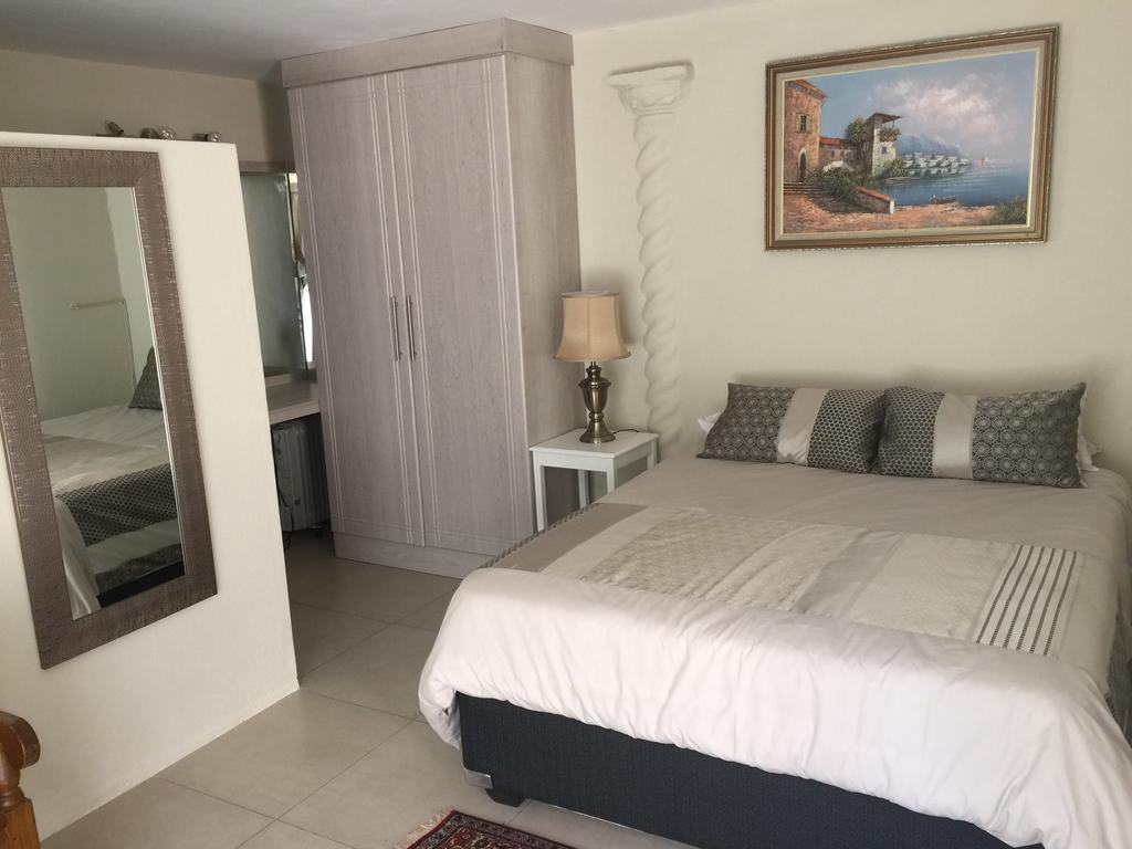 The Rest Guest House Mbombela Екстер'єр фото
